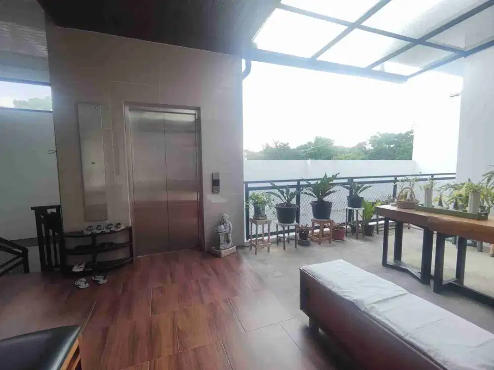 Jual Cepat Gedung Baru Di Gatot Subroto Mainroad Cocok Untuk Kantor, Showroom, Bank, Klinik Ada Lift