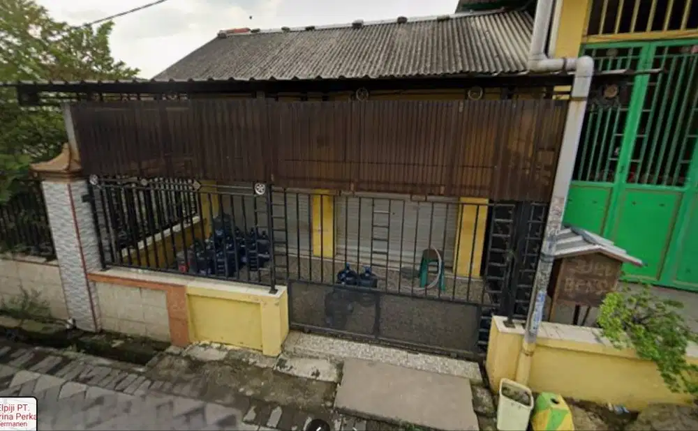 Dijual Rumah + Toko Lokasi Strategis, Cocok untuk Usaha