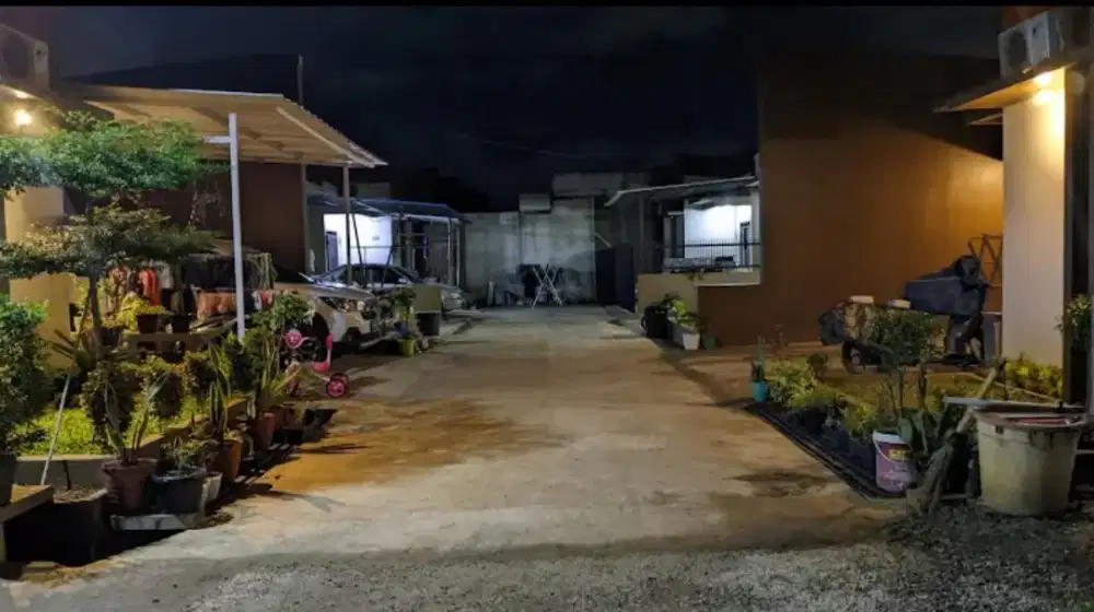 Art + Pengasuh Anak ( Menginap)