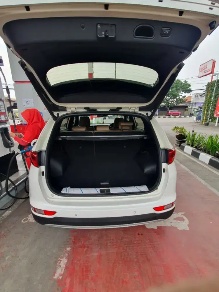 Kia Sportage automatic gt 2.0 istimewa