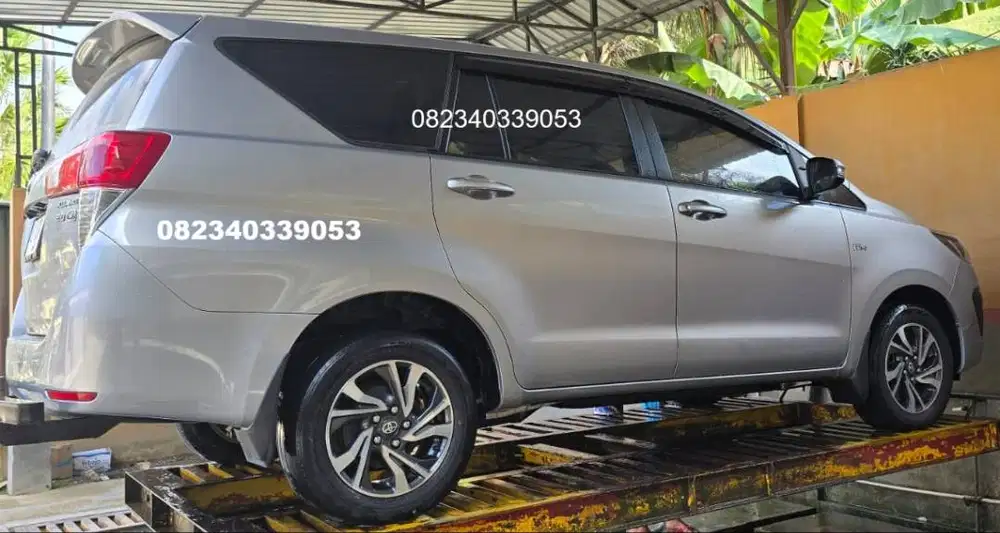 Toyota Innova Reborn Bensin 2.0 Type G Manual - Silver  Oktober 2022