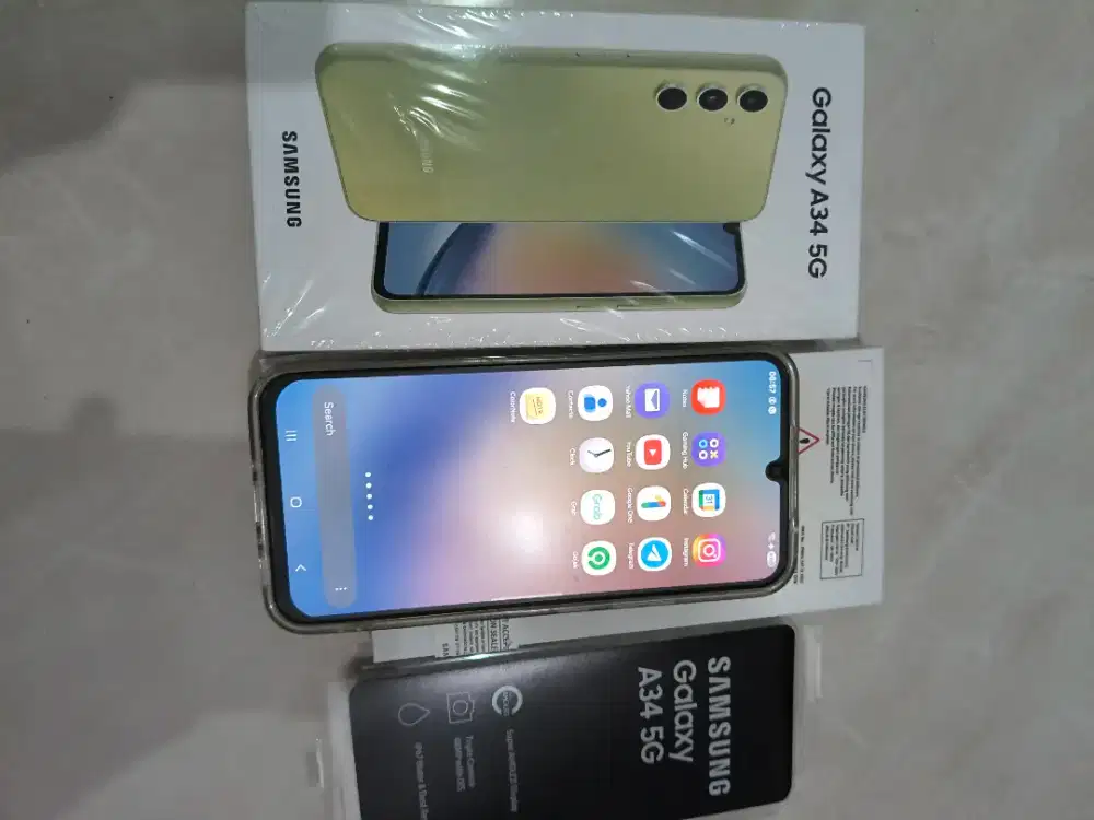 Samsung Galaxy A34 5G 8/256 lengkap seperti baru