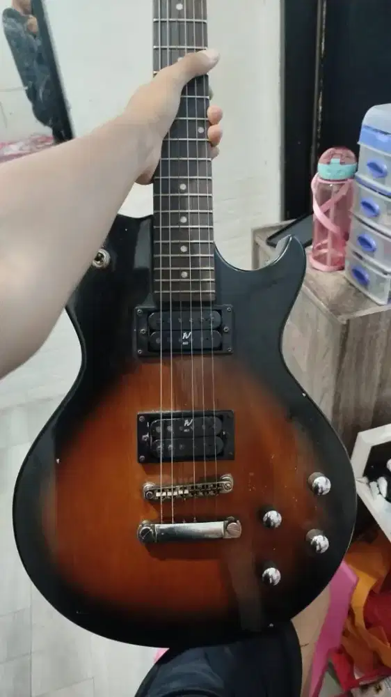 Gitar elektrik les Paul washburn made in china