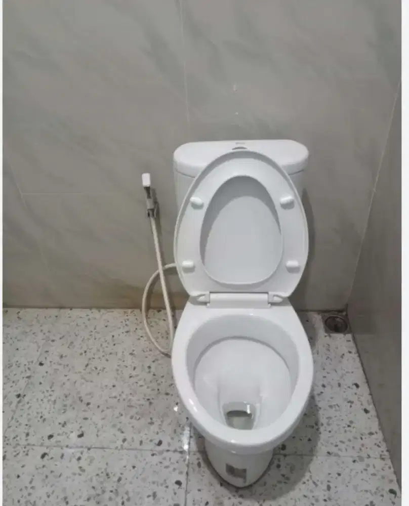 Jasa bersih rumah , apartemen, kantor