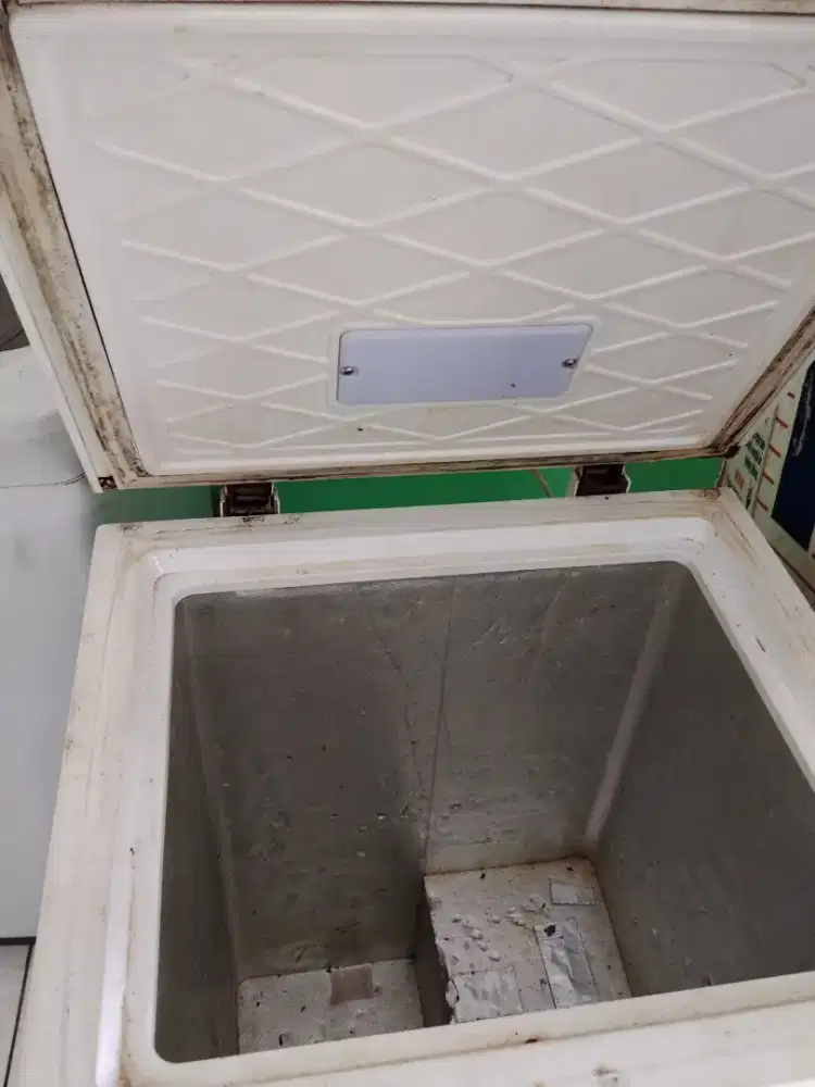 Frizer box TCL 1 liter