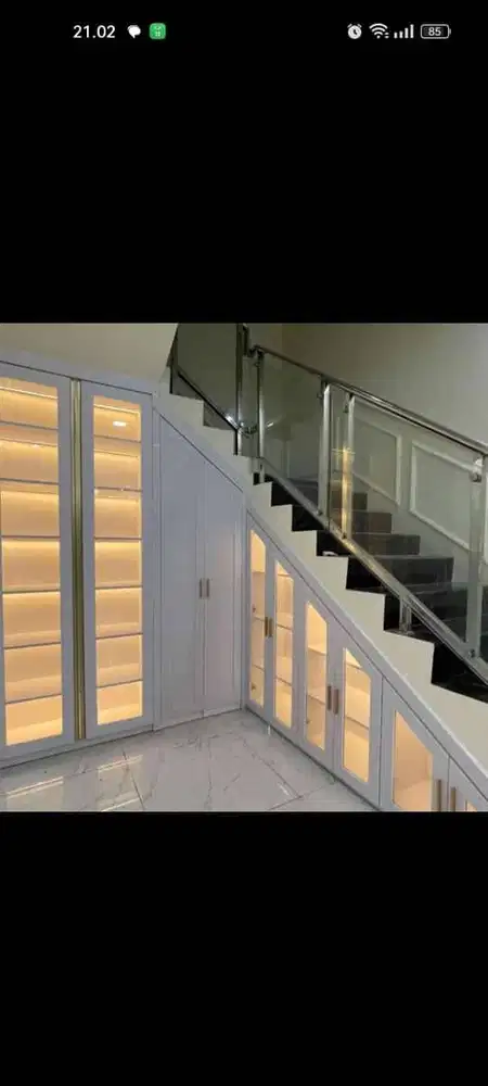 PENUTUP BAWAH TANGGA