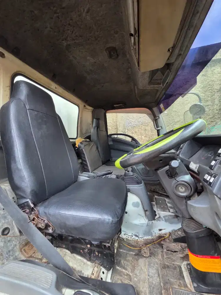 TRUK ISUZU GIGA FRR 190 PS 2018