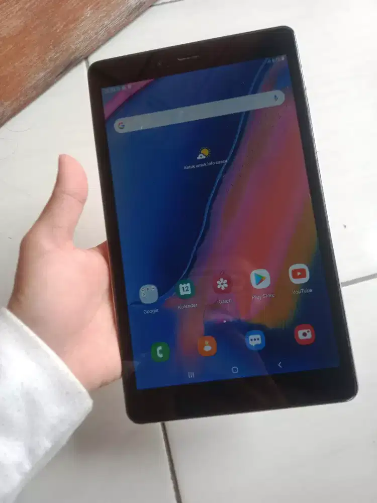 Samsung Tab A (8,0,2019 ). Ram 2/32 jaringan 4G .