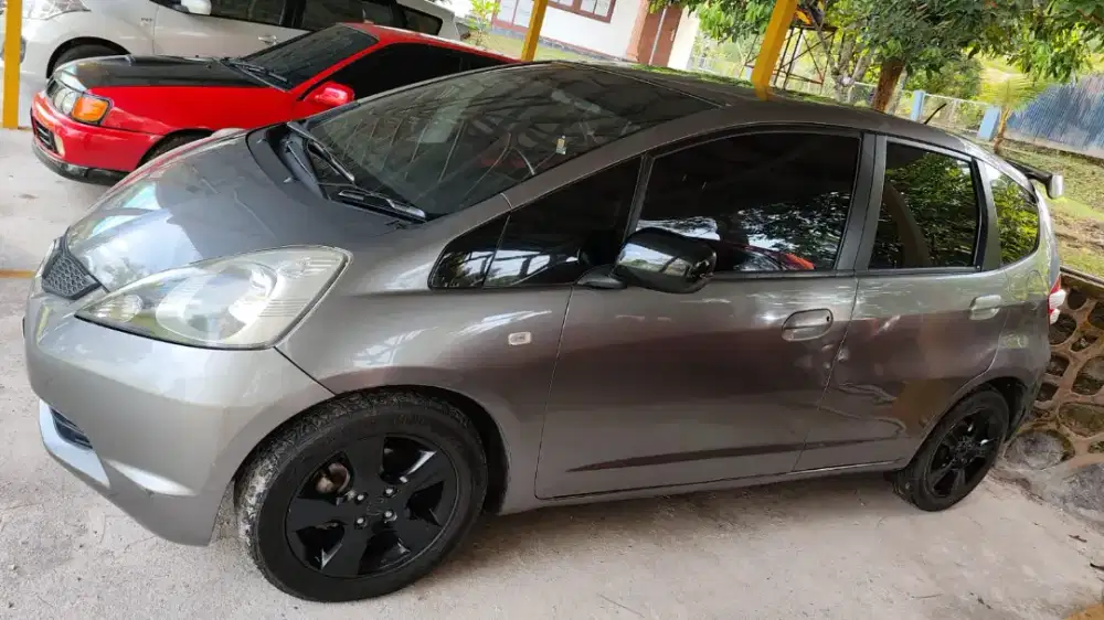 Dijual honda jazz type s matic tahun 2008