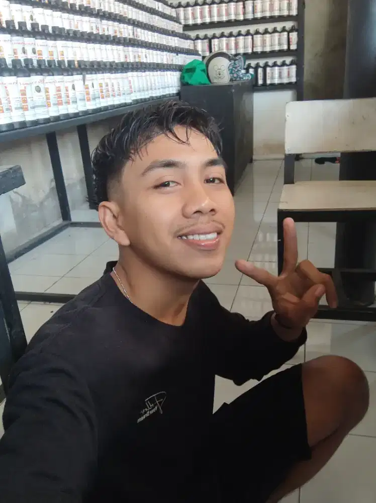 Cari kerjaan yg pasti2 aja