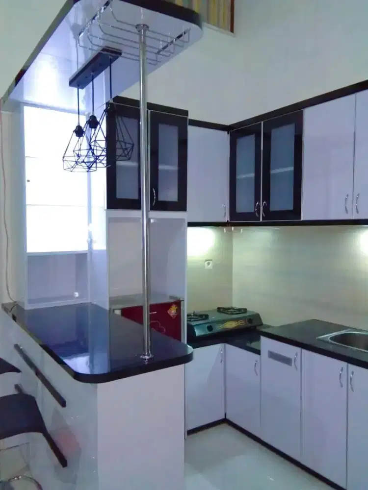 Kitchen set permeter