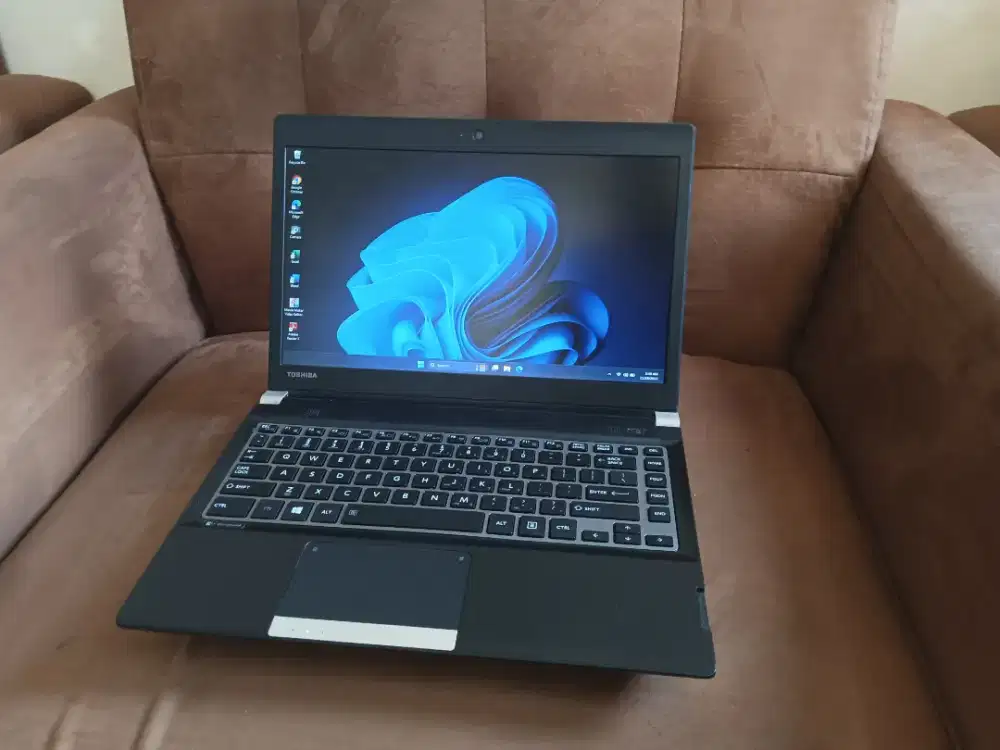 Laptop Toshiba R73, Core i5, Ram 8GB, SSD M2 256GB