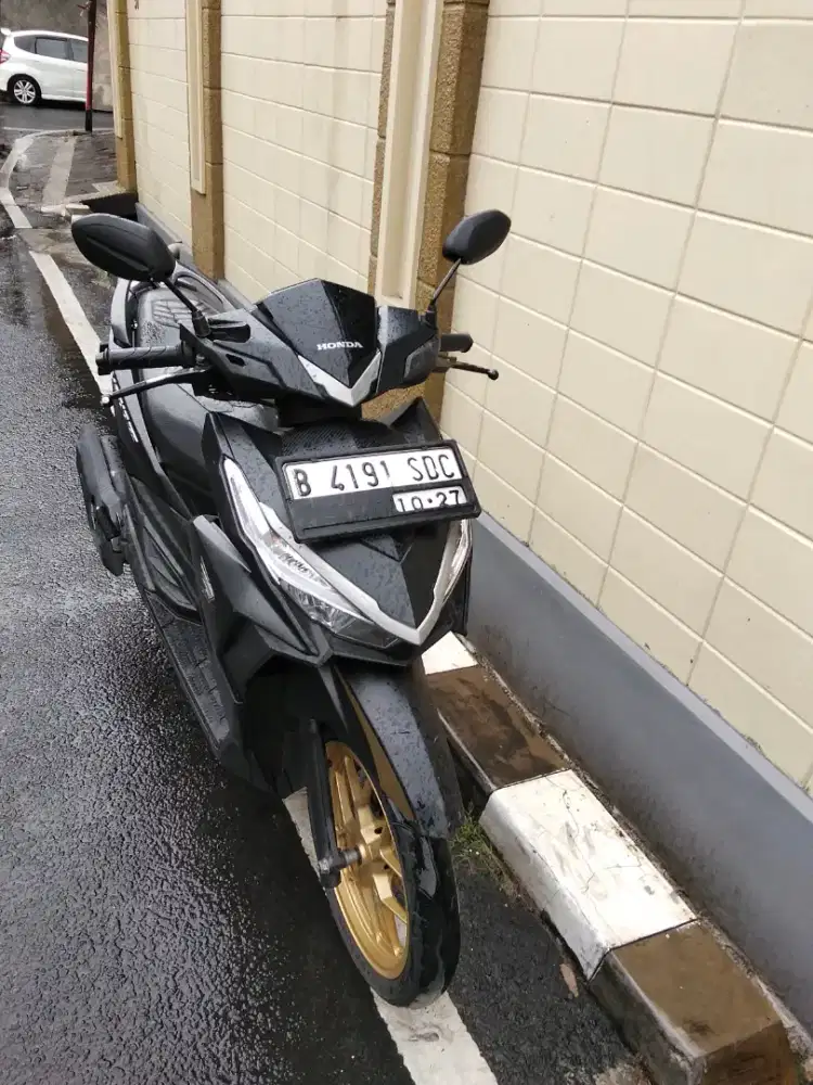 Honda Vario 150.cc tahun 2017 surat surat komplit