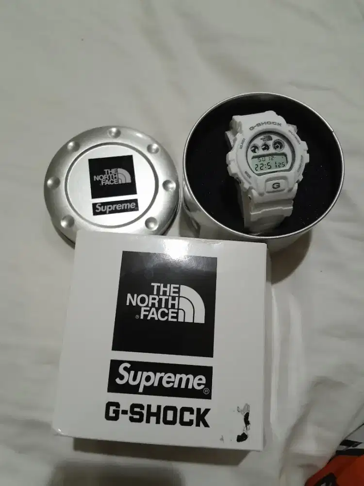 G SHOCK X TNF X SUPREME WHITE