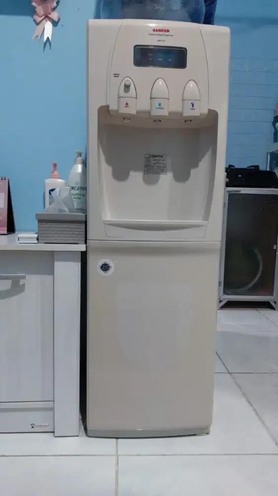 Dispenser merck Sanken