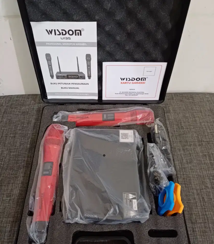 Mic Wireless WISDOM U135 - Merah ( 100% Baru & Original )