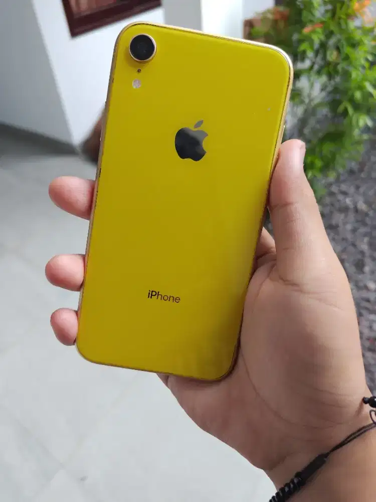 iPhone XR 256GB Whitelist Yellow
