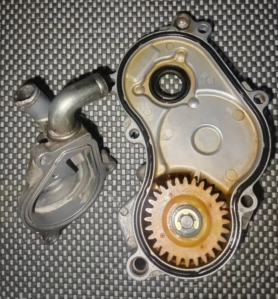 Water pump Yamaha Xeon Rc, GT , Karbu