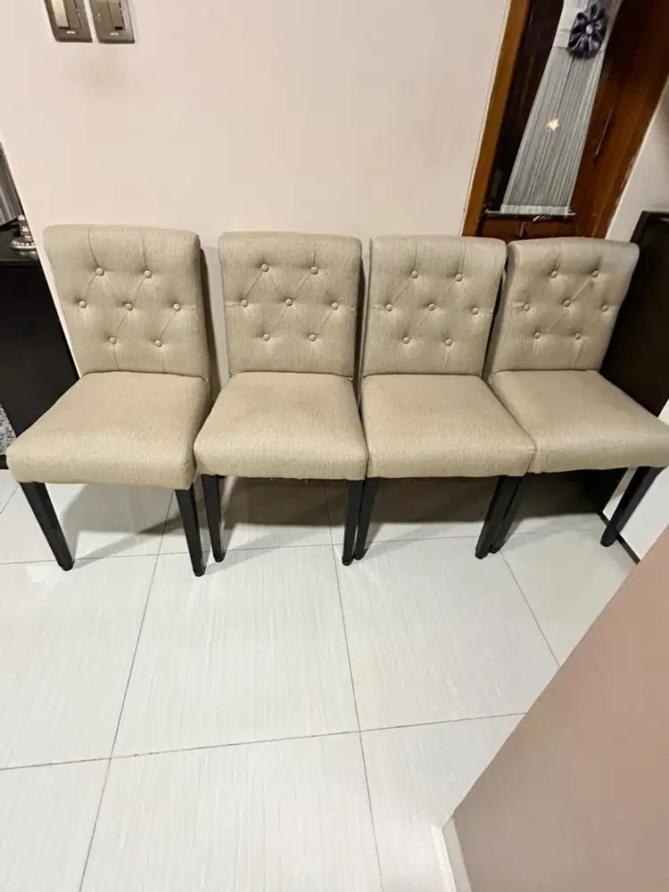 4 set kursi makan