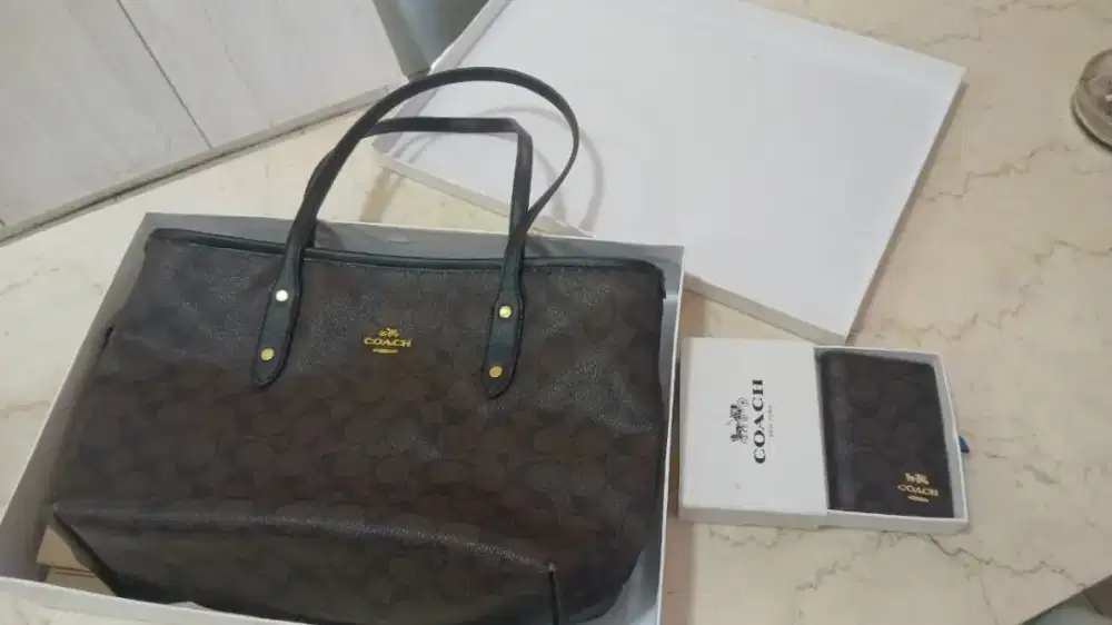 Tas tote coach dan dompet