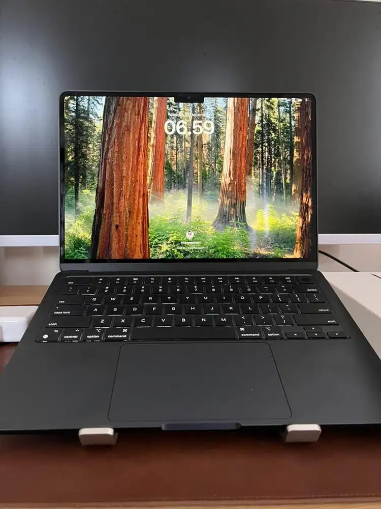 Jual Cepat Macbook Air M2 16/256 Gb garansi Ibox