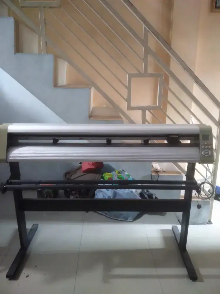 Mesin cuting tenentcth