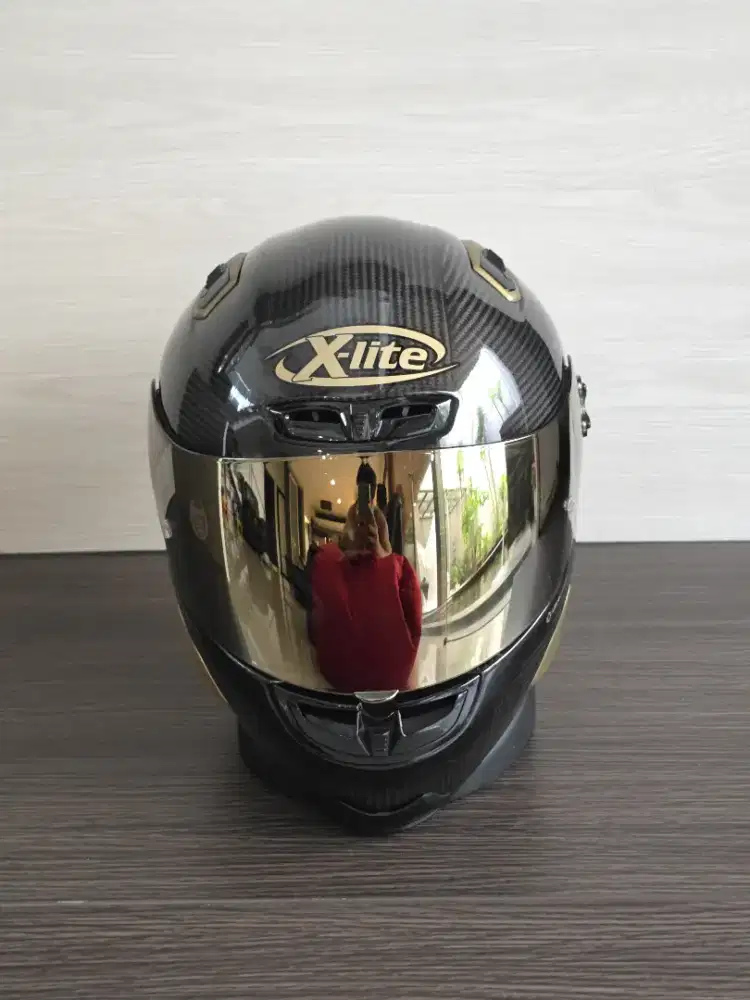 dijual helm X-lite ultra carbon