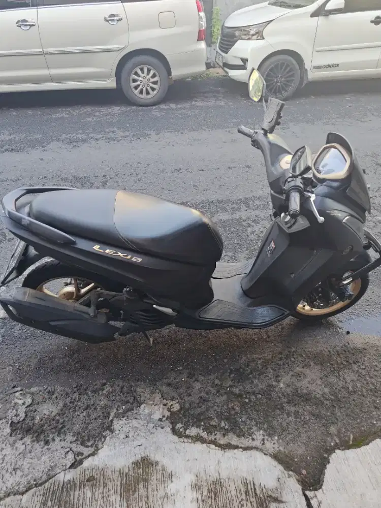 Lexi Signature Keyless 2020