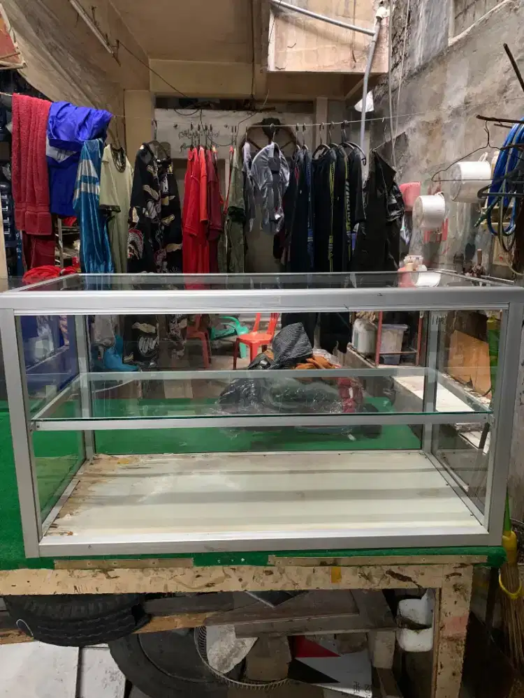 Etalase ul 100x45x50 cm