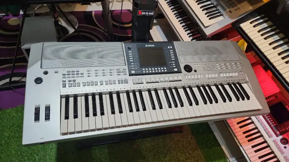 Keyboard Yamaha Psr S 710