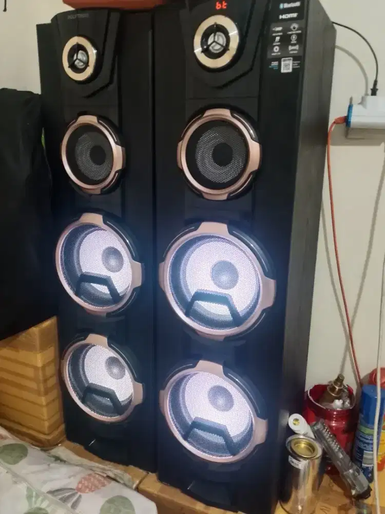 Speaker aktif polytron