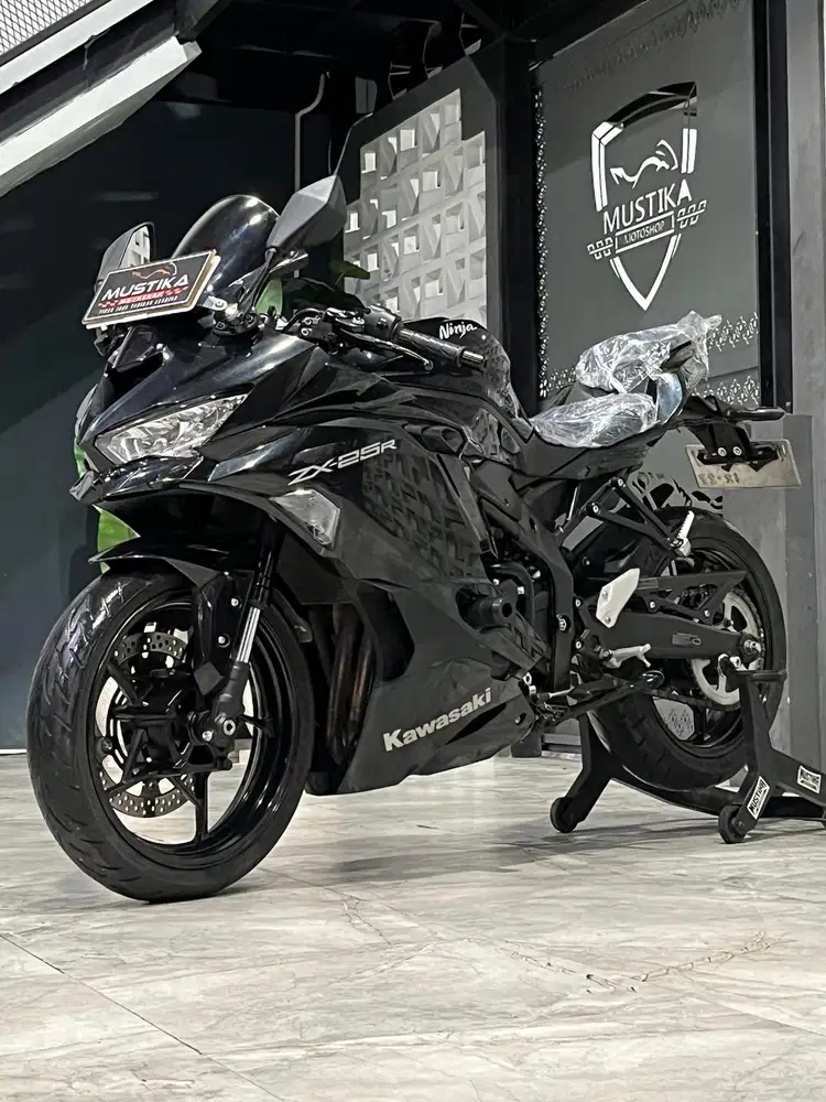 Terbatas!! Kawasaki ZX25R TFT Non ABS th 2022 - Ayu Mustika