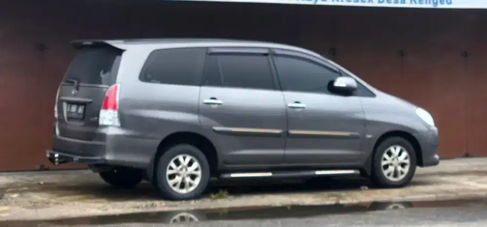 Toyota Kijang Innova 2011 Diesel