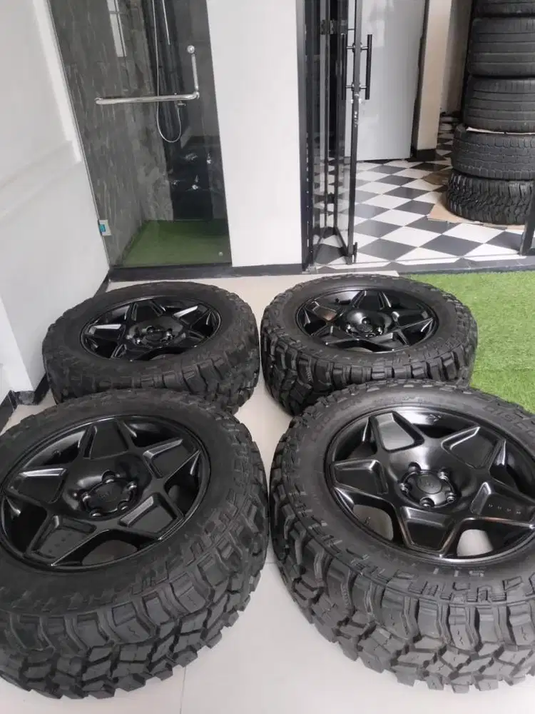 Velg kahn ex Jeep wrangler JL (bisa untuk jeep JK juga) ban cooper
