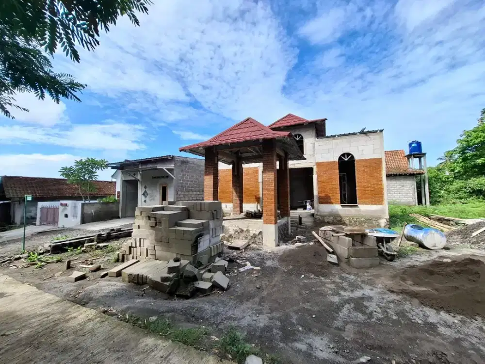 SHM Ready! Rumah Klasik Di Utara Prambanan Luas Tanah 176m2