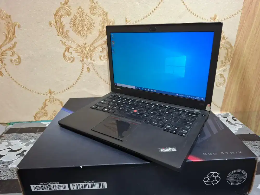 NO.98

LAPTOP LENOVO THINKPAD X240 PROCESSOR INTEL CORE I5-4TH RAM 8