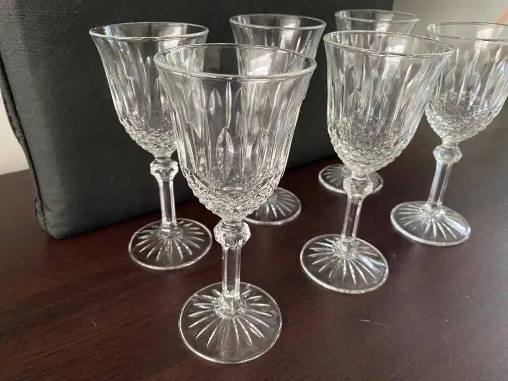 GELAS WINE/ ANGGUR -LONGCHAMP D ARQUES - 6 PCS – PRELOVED LIKE NEW