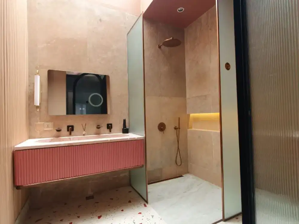 Dijual Cepat BU Rumah Gading Serpong !! Posisi HOEK Full Furnished