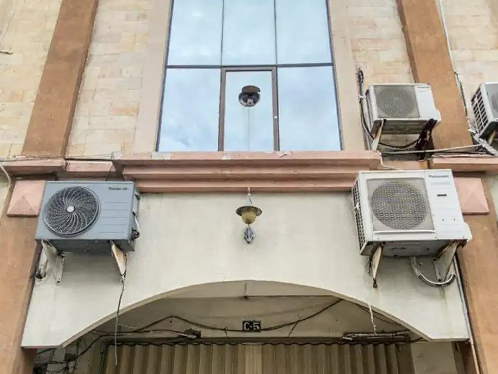 Dijual Ruko Mayjend Sungkono Hadap Barat