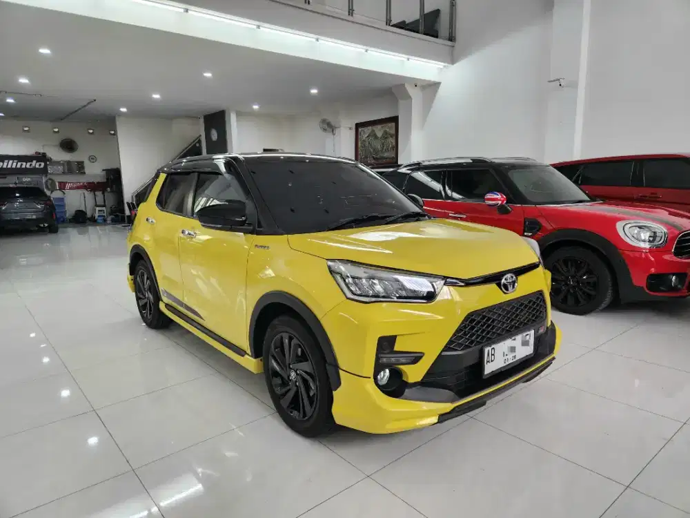 Raize 1.0T GR-S Two Tone CVT 2023 km17rb