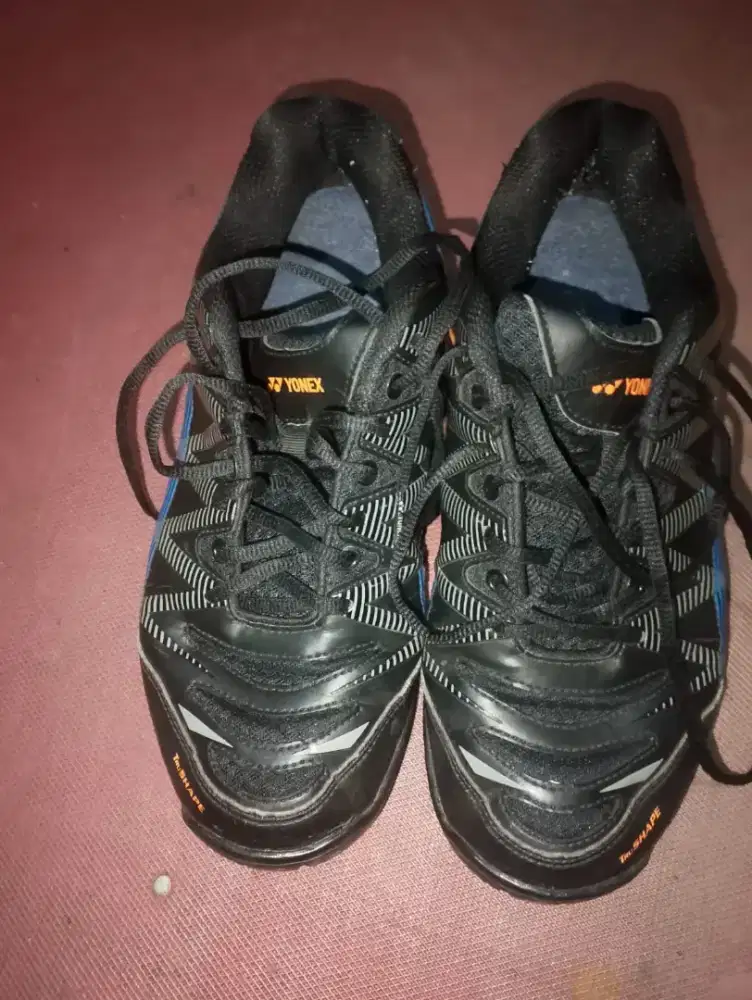 Sepatu badminton yonex dominant original