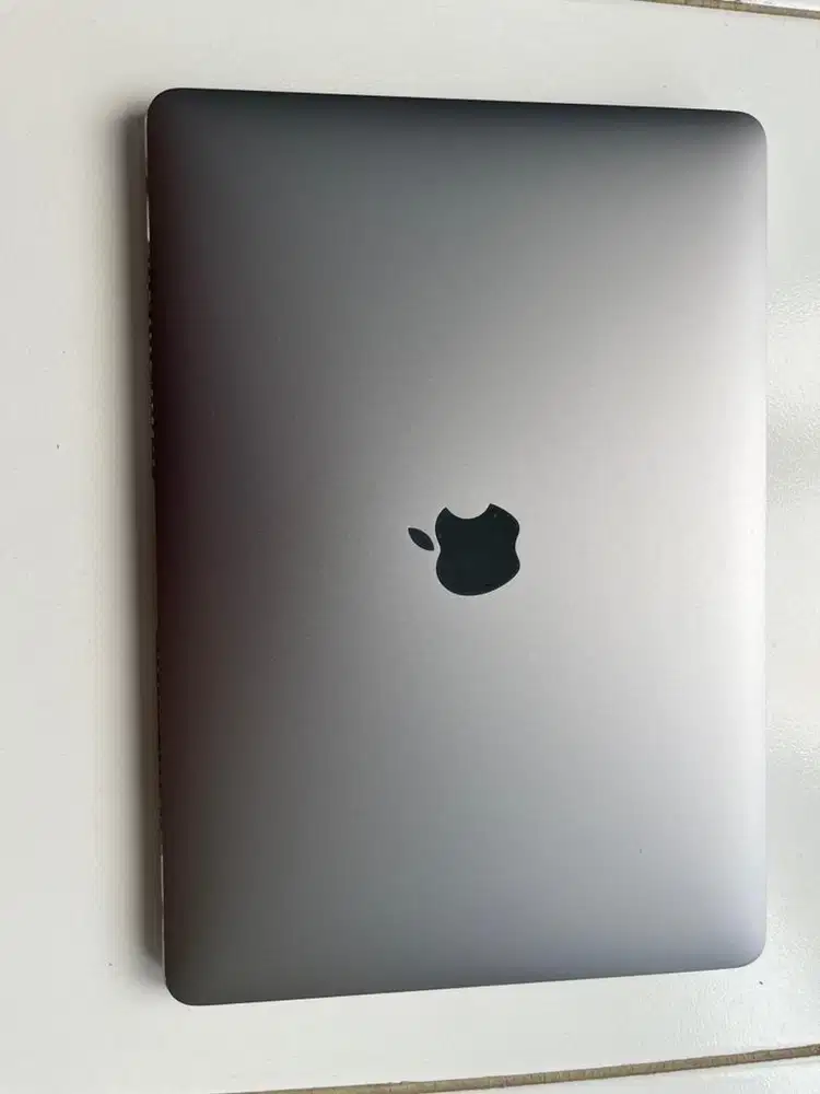 Macbook Air M1 2020 8/128 GB