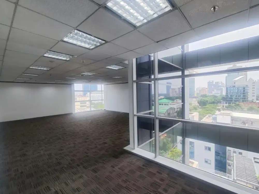 SEWA KANTOR DI JAKARTA PUSAT  KEMAYORAN  149M2  BARE  110K NEGO