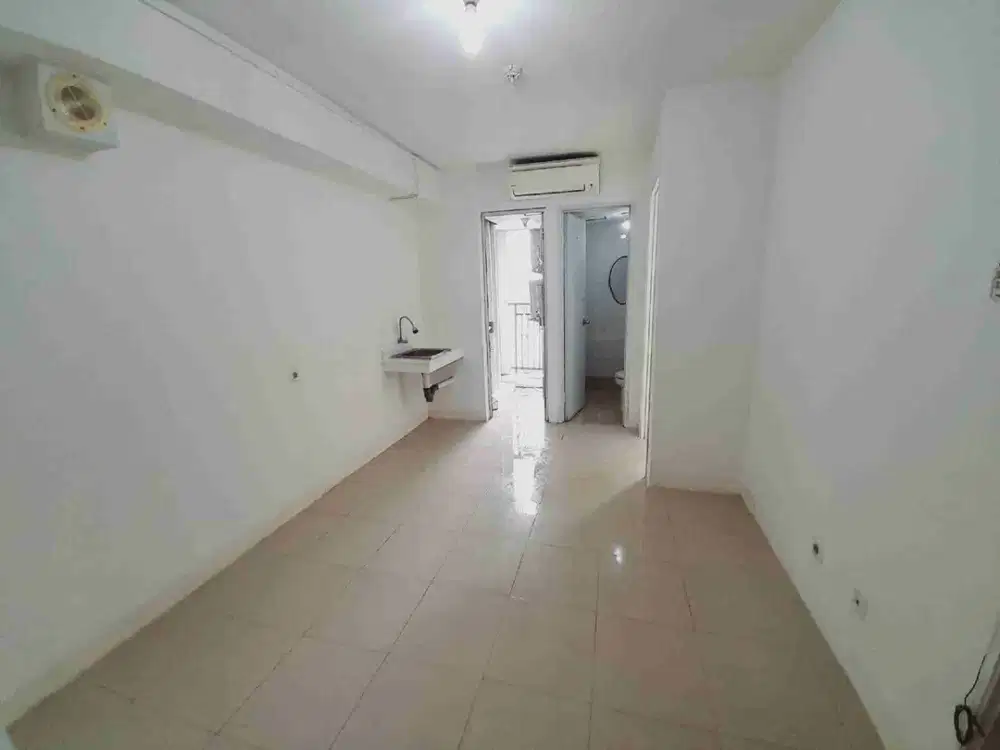 Dijual Apartement 2kamar kosongan samping mall Bassura city SHM