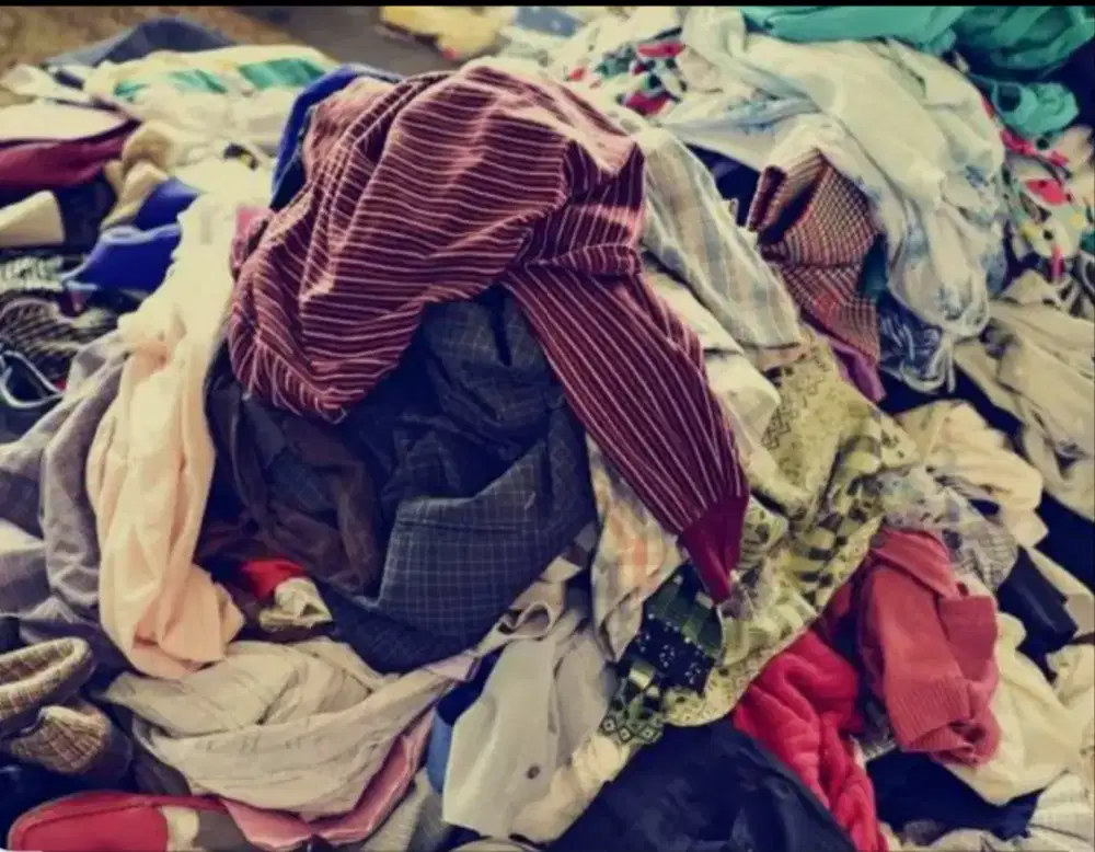 Diborongkan baju & celana pria & wanita campuran