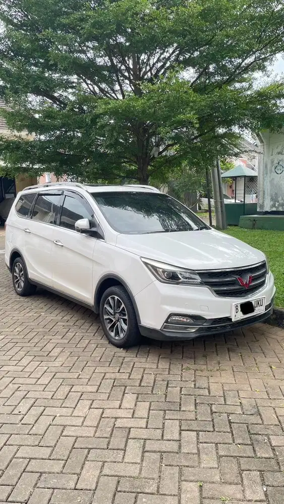 Wuling Cortez 1.8 L Lux Plus AT 2018