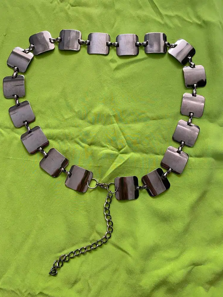 IKAT PINGGANG RANTAI BESI TEBAL – PRELOVED