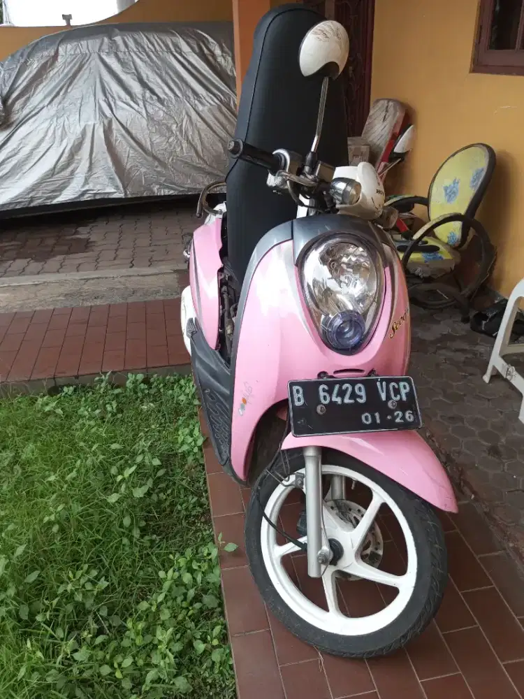 Dijual motor Scoopy tahun 2011 B.U
