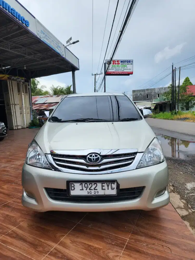Toyota Kijang Innova 2.0 G 2009 AT