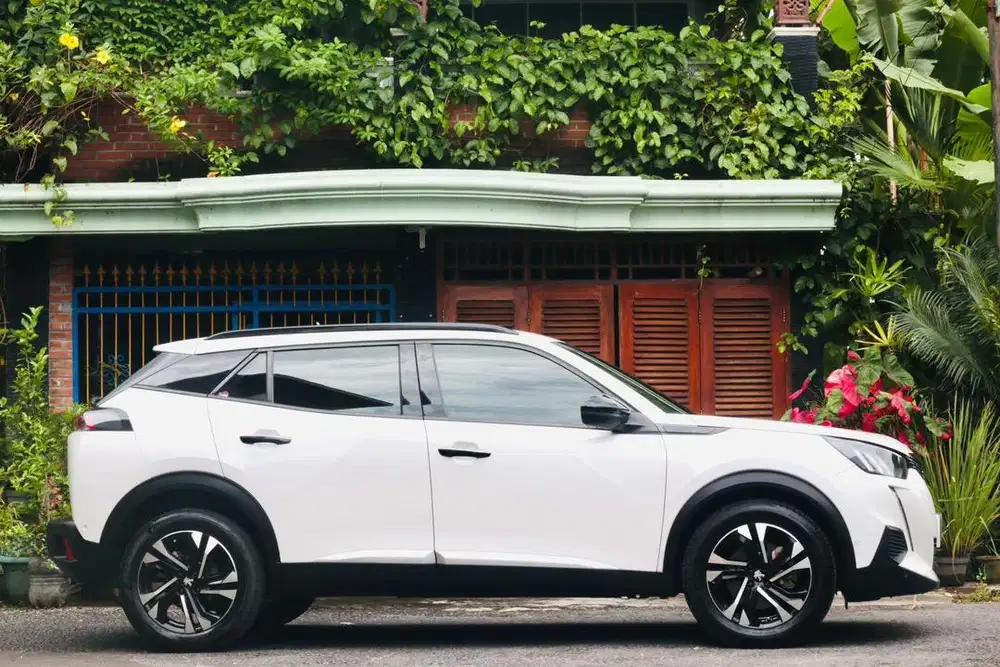 Yaris cross hybrid istimewa mulus jazz siap pakai